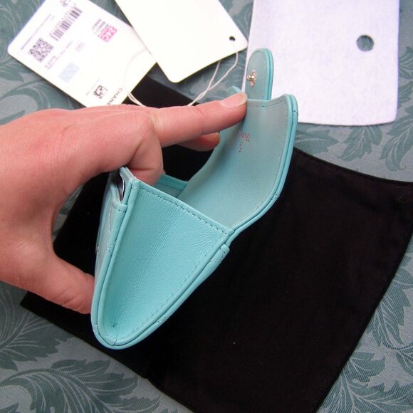 RARE NWT CHANEL Turquoise Flap Card Holder WITH BOX - Picture 7 of 12
